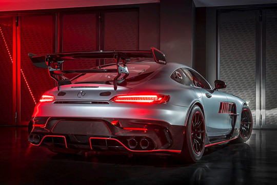 Mercedes-AMG GT Track Series sản xuất giới hạn 55 xe với công suất hơn 730 mã lực