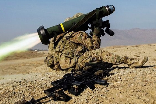 Mỹ tăng tốc sản xuất tên lửa Ukraine cần để chống Nga