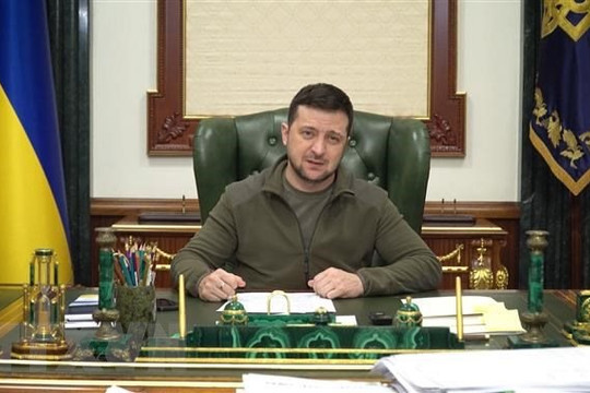 Rạn nứt lớn trong lãnh đạo Ukraine, Tổng thống Zelensky sa thải hai quan chức cấp cao bị cho là phản bội