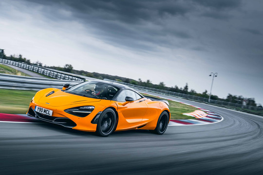 McLaren Supercars: Niềm đam mê của thế giới tốc độ