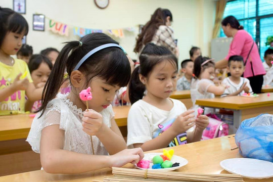 Học sinh mầm non tại Hà Nội sẽ đi học trực tiếp vào ngày 13.4