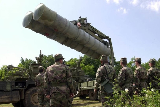 Slovakia lo ngại bị Nga trả đũa sau khi chuyển giao tổ hợp tên lửa S-300 cho Ukraine