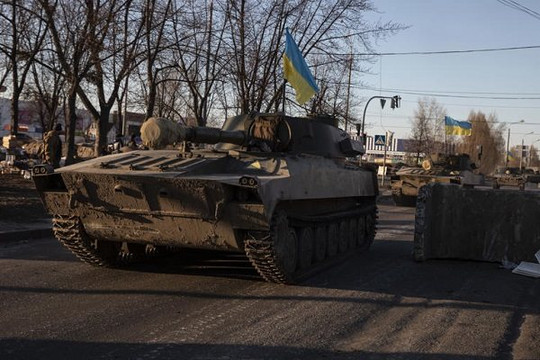 Tranh luận về vũ khí cung cấp cho Ukraine