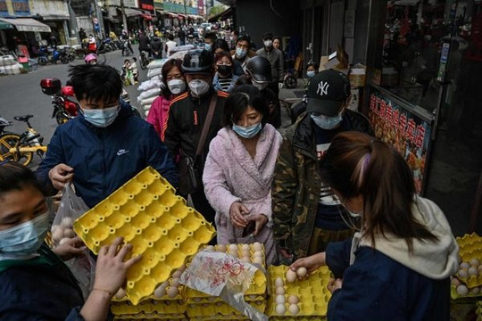 Phong tỏa tại Thượng Hải gây chia rẽ trong dân