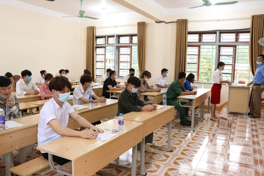 Hà Nội yêu cầu xử lý nghiêm vụ việc 'ép' học sinh lớp 9 không được thi tốt nghiệp