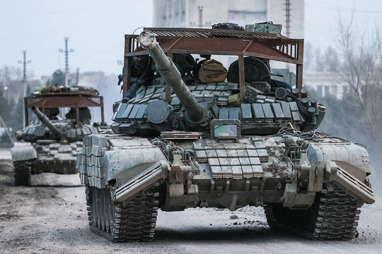 Nga tung thêm 17 tiểu đoàn vào Ukraine, Tổng thống Zelensky xin thêm vũ khí phá vây Mariupol