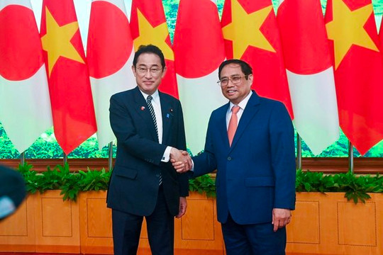 Thủ tướng Phạm Minh Chính hội đàm với Thủ tướng Nhật Bản