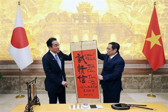 Thủ tướng Nhật Bản Kishida Fumio thăm Việt Nam: 'Chân thành, tình cảm, tin cậy'