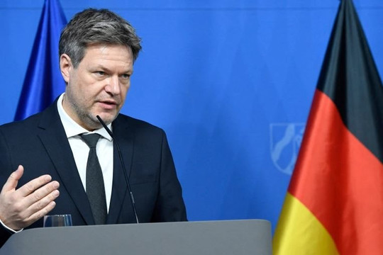 Đức nói thẳng EU cần tôn trọng Đức và các nước chưa muốn cấm vận dầu khí của Nga