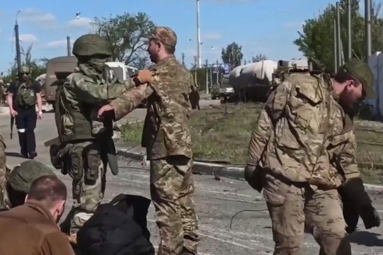 Ukraine tự tin giải cứu tù binh vừa hàng Nga tại Mariupol, nghị sĩ Nga nói cần khép án tử hình