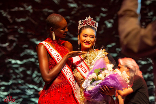 Hai nhà thiết kế Việt giúp tân Hoa hậu Hoàn vũ Canada tỏa sáng