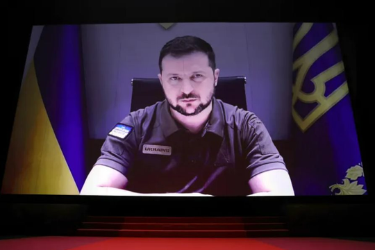 Tổng thống Ukraine xuất hiện qua video tại khai mạc LHP Cannes 75