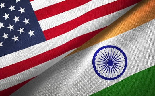 Mỹ 'lôi kéo' Ấn Độ bằng viện trợ quân sự 500 triệu USD