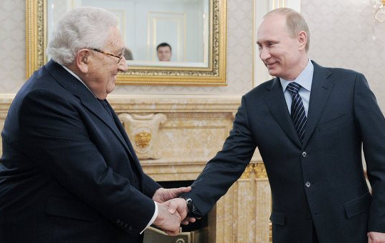 Cựu ngoại trưởng Kissinger: Phải ép Ukraine trao lãnh thổ cho Nga