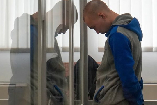 Ukraine tuyên án tù chung thân một binh sĩ Nga