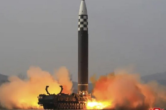Triều Tiên phóng tên lửa ngay sau khi ông Biden rời châu Á