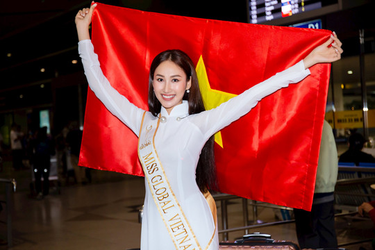 Hoa khôi miền Trung lên đường dự thi Miss Global 2022