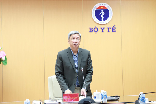 Thứ trưởng Bộ Y tế Nguyễn Trường Sơn nộp đơn xin nghỉ việc