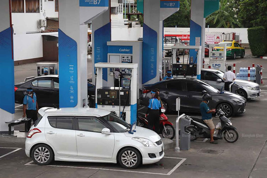 Thái Lan lên kế hoạch trợ giá xăng dầu cho dân