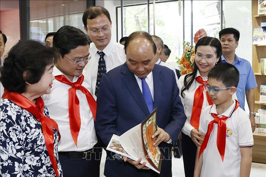 Chủ tịch nước dự Kỷ niệm 65 năm thành lập Nhà xuất bản Kim Đồng