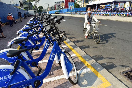 TP.HCM nghiên cứu làn riêng cho xe đạp trên Xa lộ Hà Nội