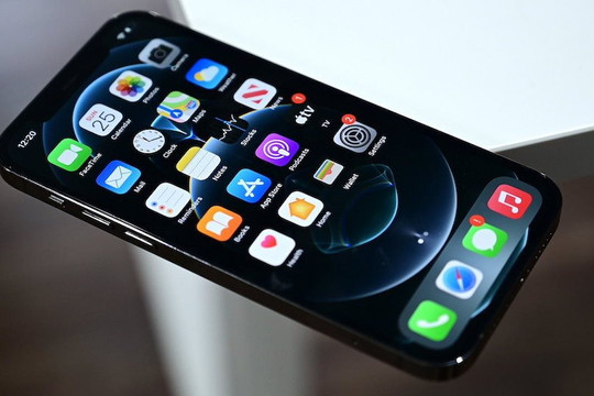 Apple đổi ý định, hãng Trung Quốc có thể được đặt hàng vạn màn hình OLED cho iPhone 14