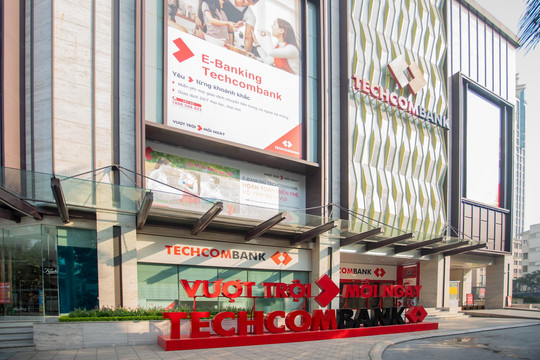 Ngân hàng TMCP Kỹ thương Việt Nam (Techcombank) lập kỷ lục mới với Khoản vay Hợp vốn nước ngoài trị giá 1 tỉ USD 