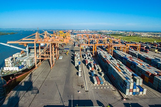 Giao thông ĐBSCL: Phát triển cao tốc phải kết nối với cảng biển để phát huy hiệu quả