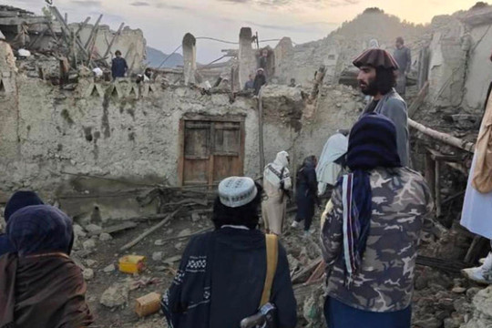 Động đất mạnh ở Afghanistan, ít nhất 1.000 người đã thiệt mạng
