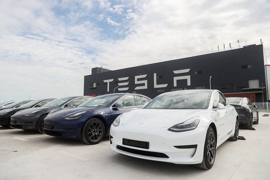 Xe Tesla bị Trung Quốc xem như mối nguy an ninh quốc gia