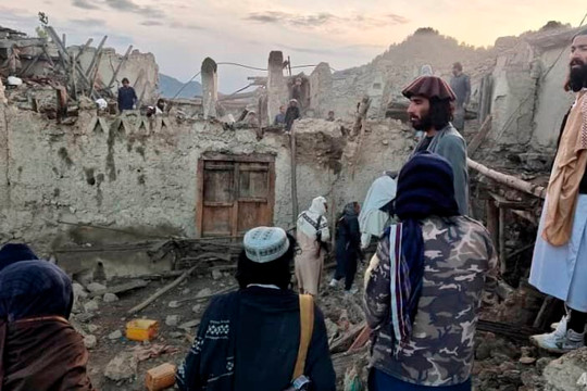 Afghanistan chật vật giải cứu nhân đạo ở vùng động đất