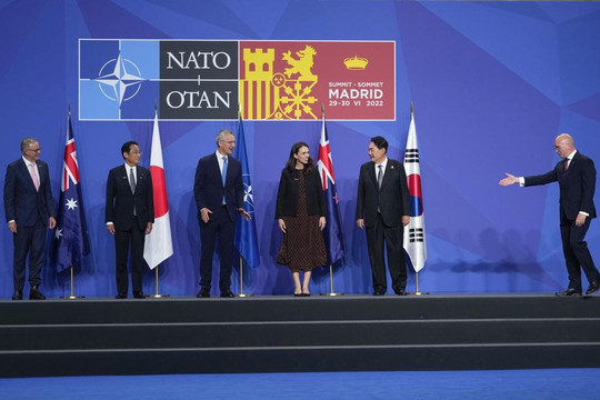 NATO cảnh báo tham vọng quân sự ngày càng lớn của Trung Quốc