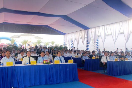 Chủ tịch nước Nguyễn Xuân Phúc dự lễ khánh thành nhà máy điện gió