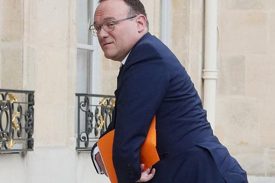 Bộ trưởng Pháp từ chức trước cáo buộc cưỡng hiếp 2 phụ nữ