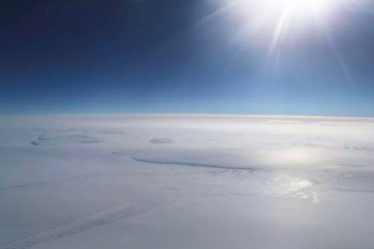 Phát hiện lỗ thủng ozone mới ở vùng nhiệt đới lớn gấp 7 lần ở Nam Cực