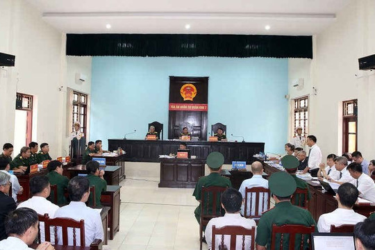 Toà án Quân sự chuẩn bị xét xử 14 cựu tướng tá Cảnh sát biển liên quan chuyên án xăng giả