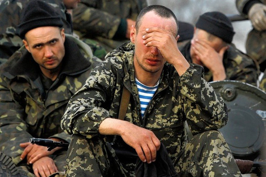 Báo Mỹ: Pháo Nga đang làm binh lính Ukraine khủng hoảng tinh thần, rủ nhau đào ngũ
