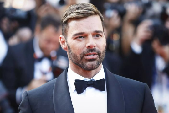Ca sĩ Ricky Martin phủ nhận cáo buộc lạm dụng tình dục cháu ruột