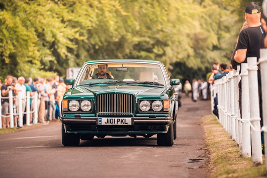 Bentley tôn vinh 40 năm động cơ Bentley Turbo tại lễ hội Goodwood 2022