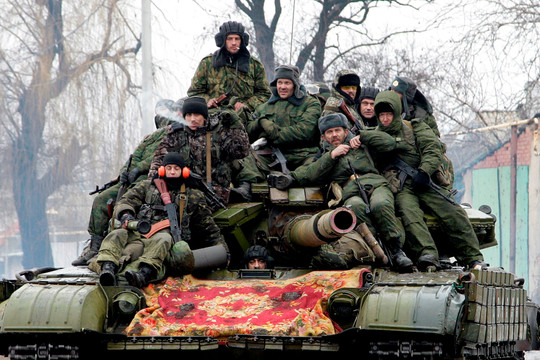 Tổng thống Nga sử dụng ‘vũ khí cổ xưa’  ở Ukraine 
