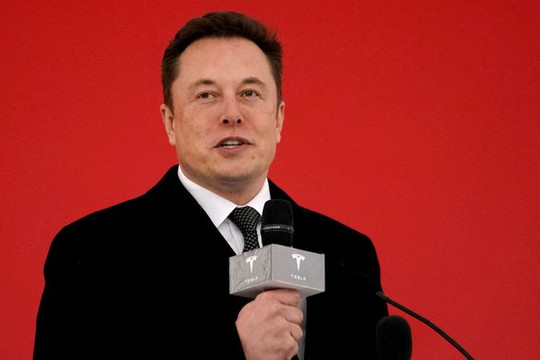 Bị đồn ngoại tình với vợ của người cưu mang mình, tỷ phú Elon Musk phủ nhận