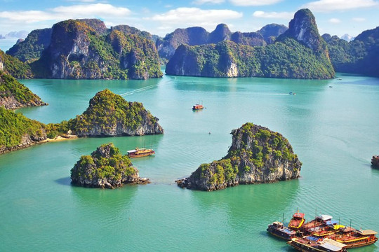 Vịnh Lan Hạ, điểm đến đẹp ở Đông Nam Á