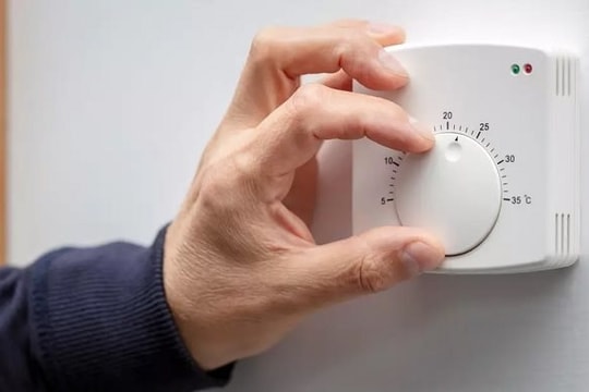 EU cố giảm sử dụng khí đốt để dự trữ cho mùa đông