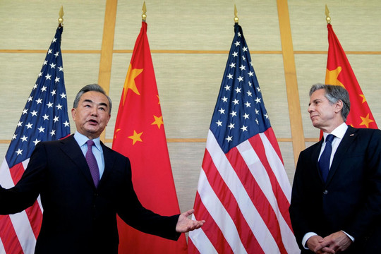 Bà Pelosi vừa xuống Đài Loan đã ra tuyên bố, Trung Quốc lập tức triệu đại sứ Mỹ