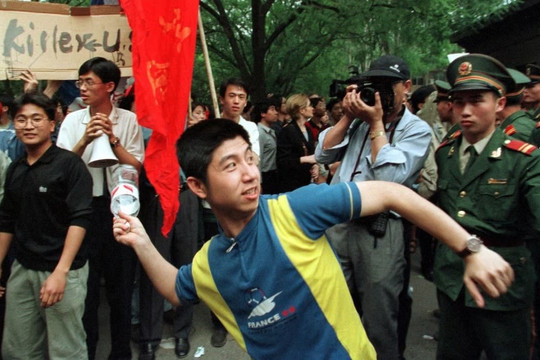 Báo Mỹ: Tại sao người Trung Quốc từ thần tượng Mỹ lại chuyển sang ghét Mỹ?