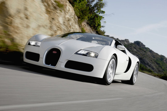 Nhìn lại những chiếc Bugatti mui trần đẹp nhất trong gần 100 năm qua