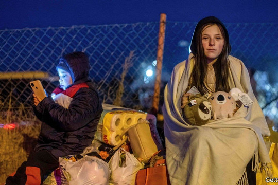 Sau 5 tháng nồng hậu, dân châu Âu thấy mệt mỏi vì phải nuôi người tỵ nạn Ukraine