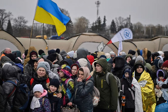 Nhu yếu phẩm lên giá, dân Ba Lan đổ lỗi cho người tỵ nạn Ukraine