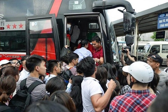 Hà Nội, TP.HCM tăng cường xe khách cho người dân đi lại dịp 2.9