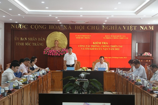 Thứ trưởng Bộ Ngoại giao Phạm Quang Hiệu kiểm tra công tác phòng chống thiên tai tại Sóc Trăng
